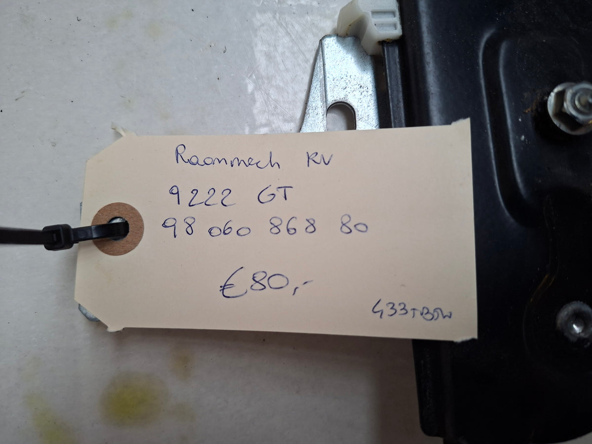 Origineel raammechanisme rechtsvoor van een Peugeot 508 Berline (OEM 9222 GT / 98 060 868 80), bouwjaar 2013