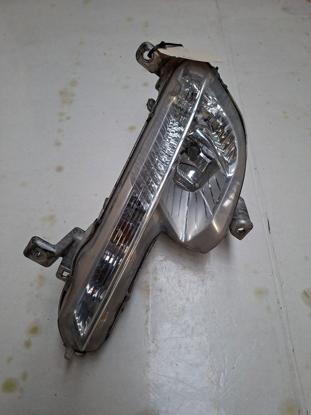 Origineel mistlicht links van een Peugeot 508 Berline (OEM 6208 W2), bouwjaar 2013