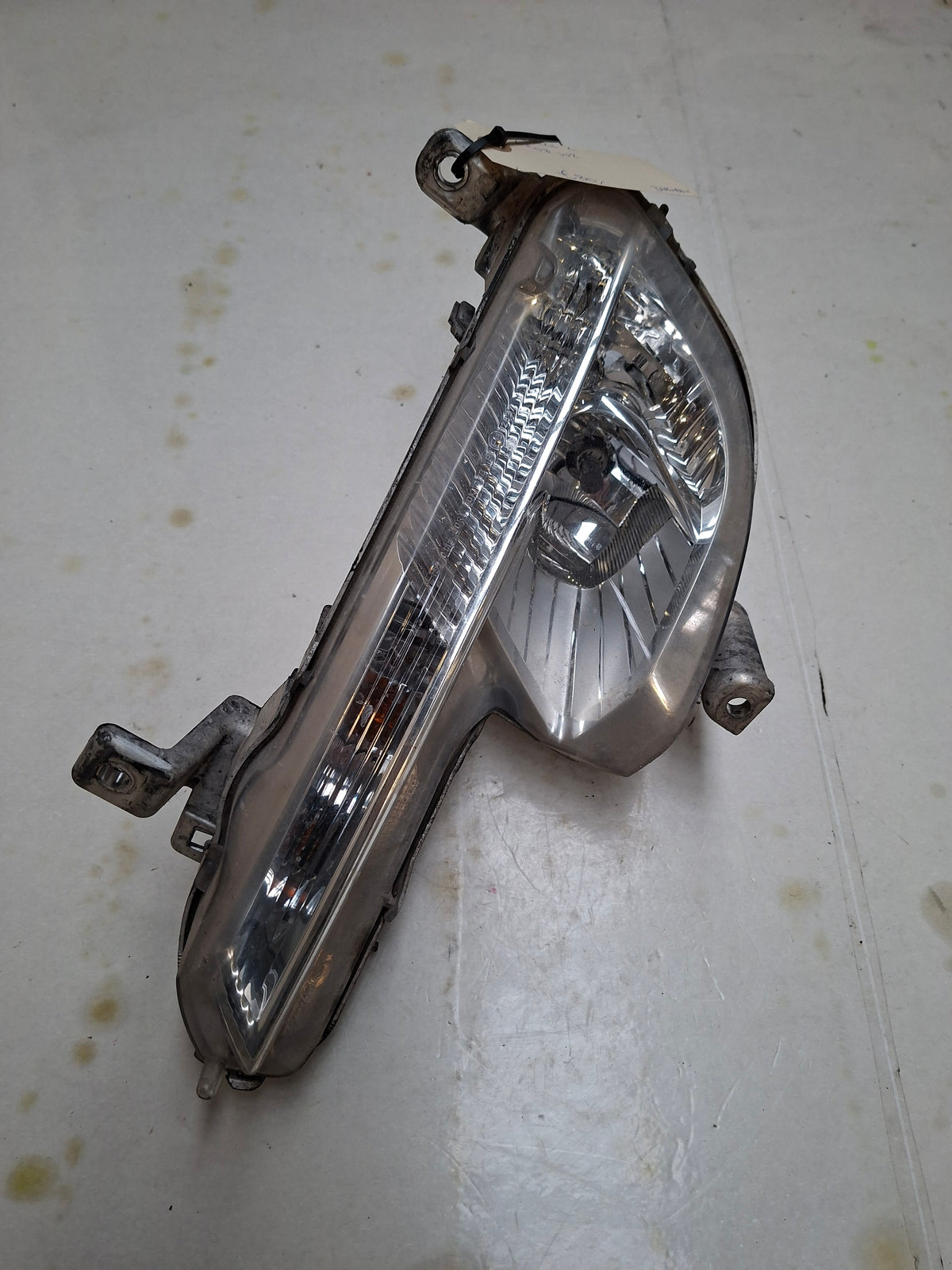 Origineel mistlicht links van een Peugeot 508 Berline (OEM 6208 W2), bouwjaar 2013
