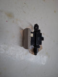 Originele knop elektrische parkeerrem van een Peugeot 508 Berline (OEM 96 772 967 BK), bouwjaar 2013