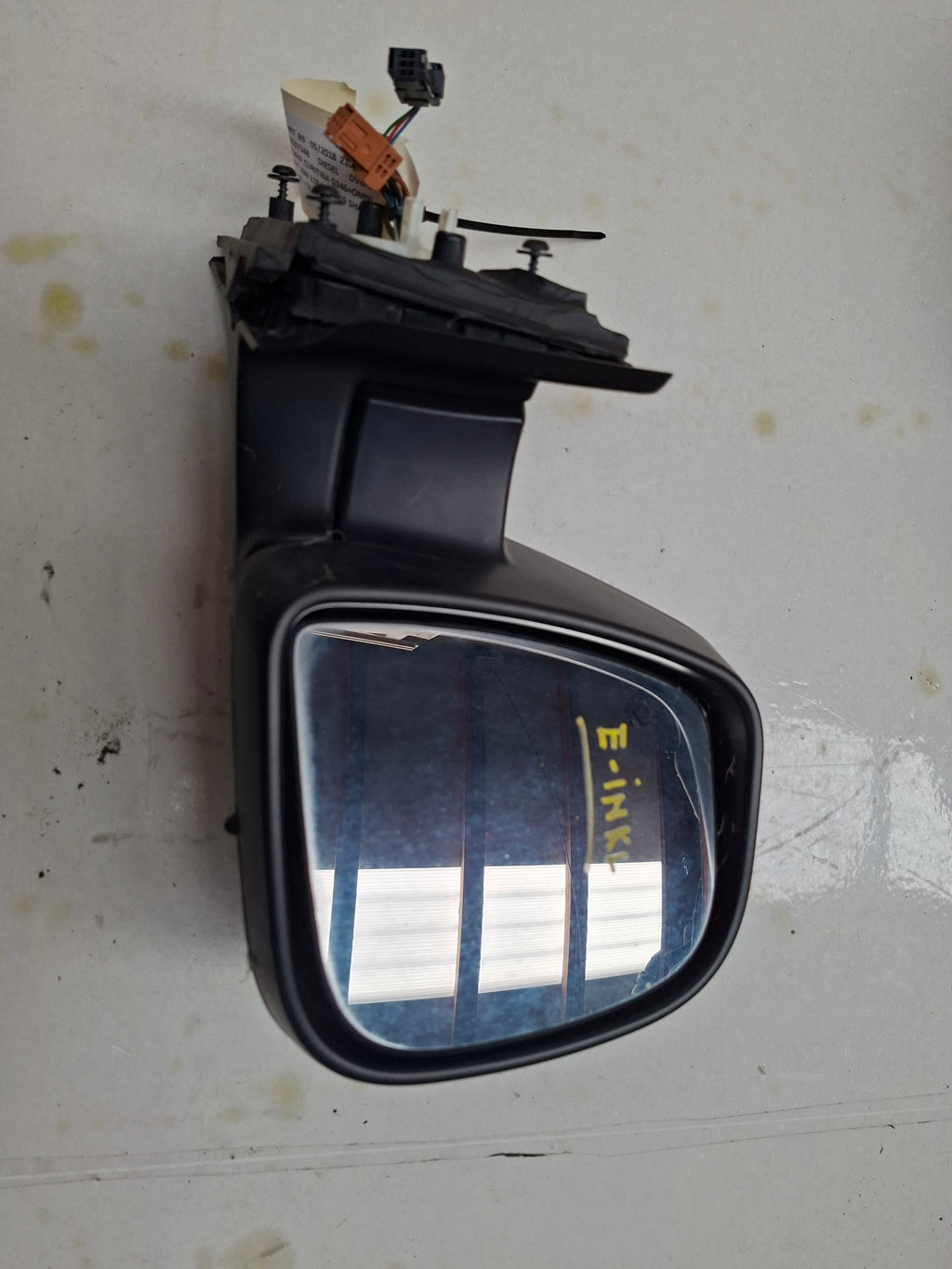 Originele rechterbuitenspiegel van een Peugeot Partner B9 (OEM 16 081 779 80 / 16 779 963 80), bouwjaar 2018
