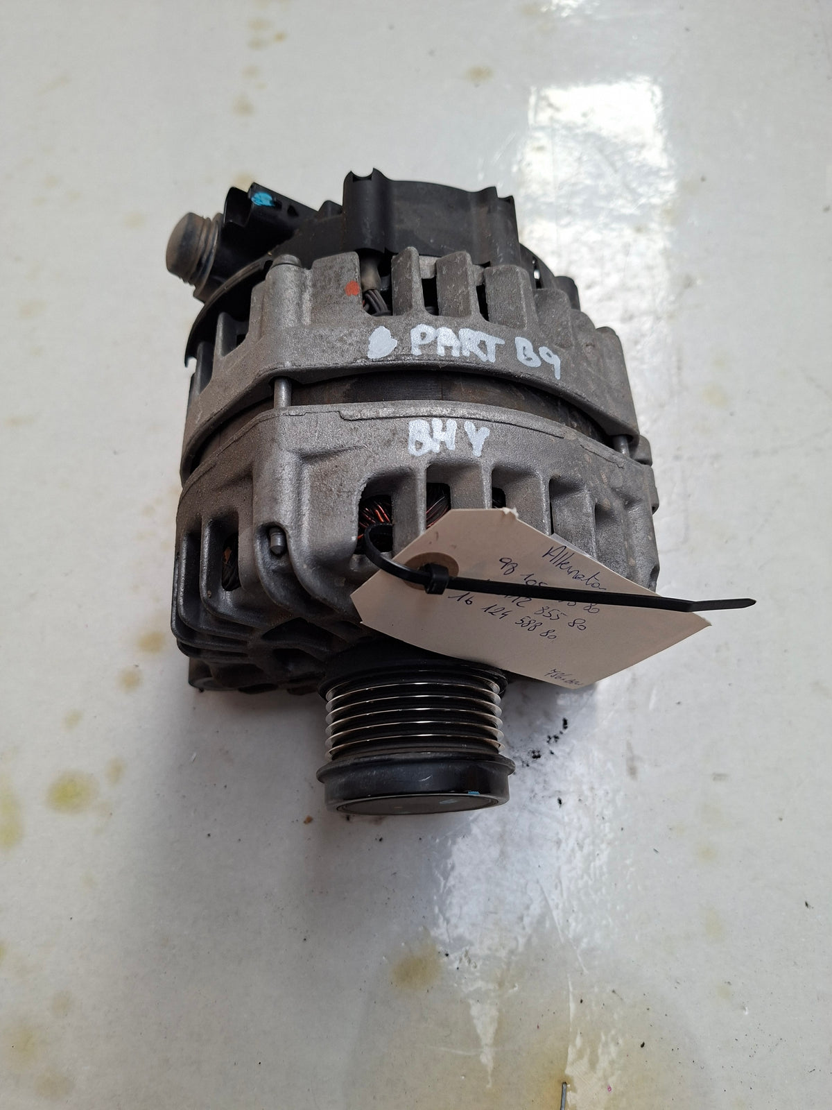 Alternator Peugeot Partner B9 (98 105 253 80 / 16 124 855 80 / 16 124 588 80)