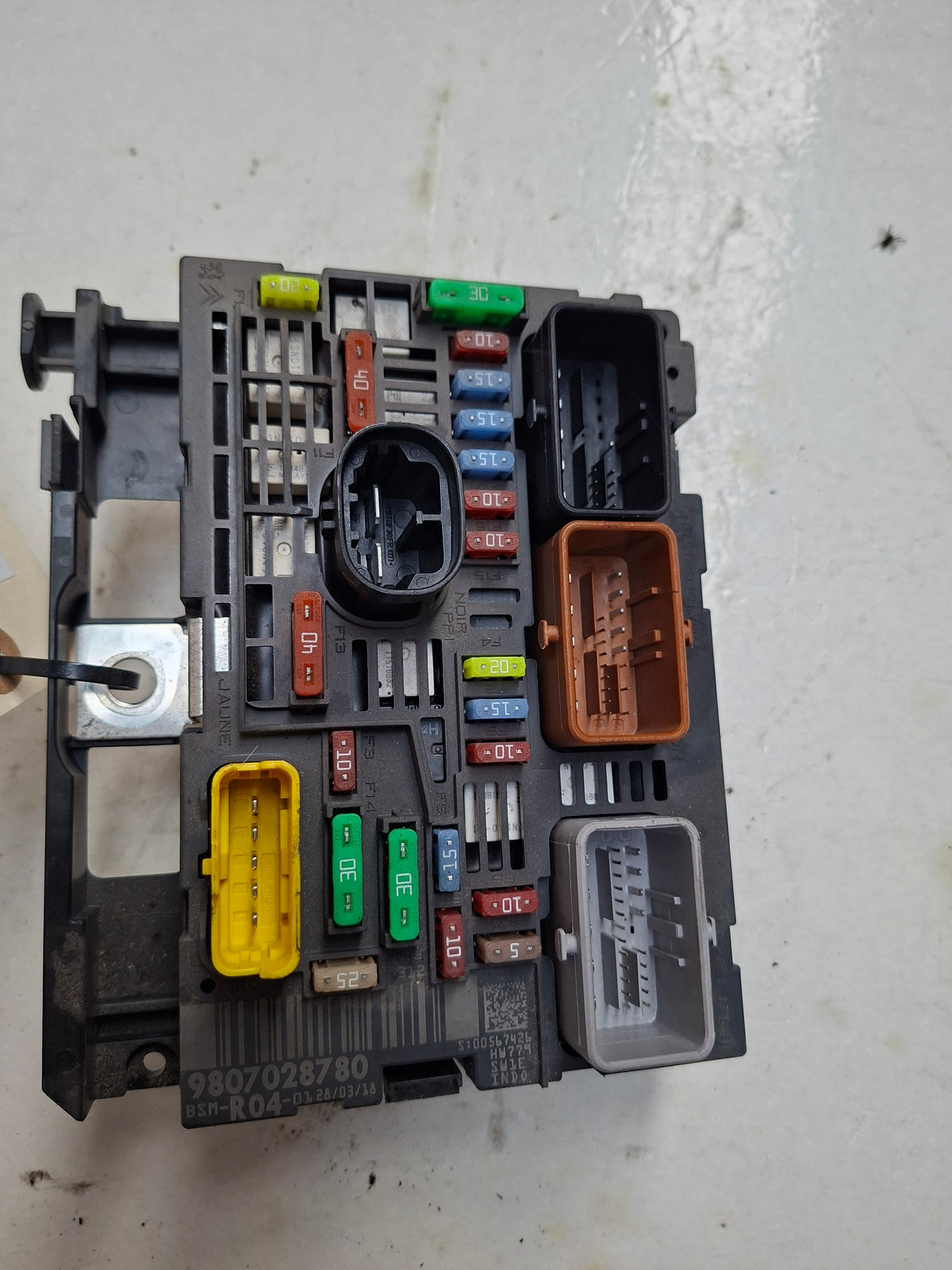 Originele BSM-module van een Peugeot Partner B9 (OEM 98 070 287 80), bouwjaar 2018