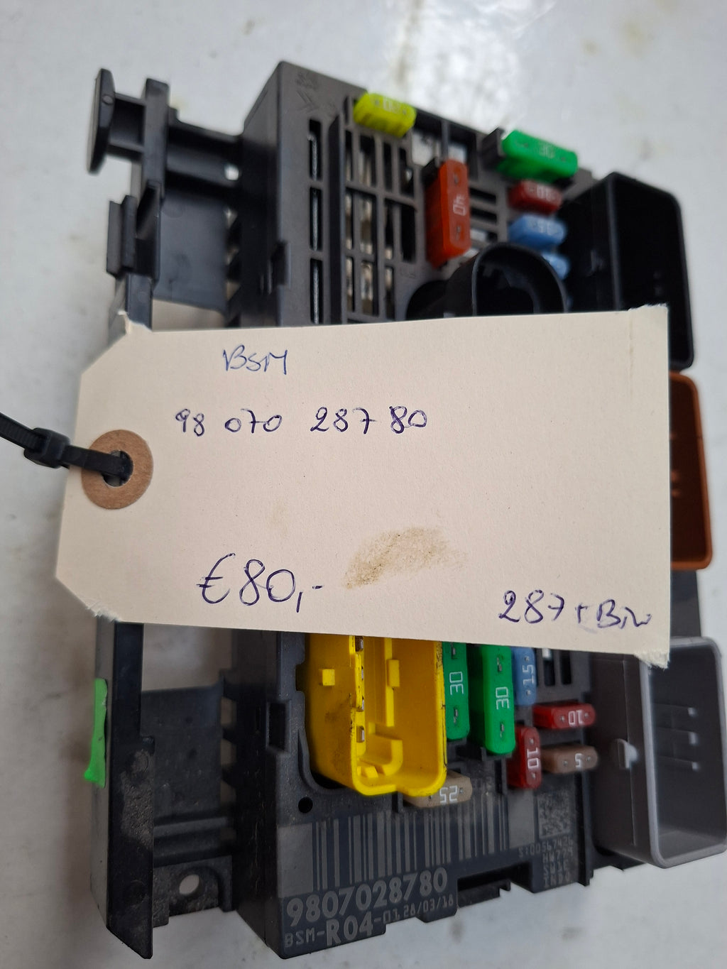 Originele BSM-module van een Peugeot Partner B9 (OEM 98 070 287 80), bouwjaar 2018