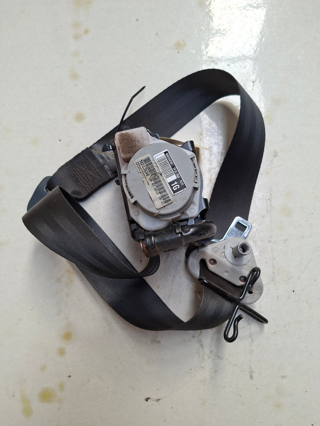 Originele gordel links voor van een Peugeot Partner B9 (OEM 98 025 582 XX), bouwjaar 2018