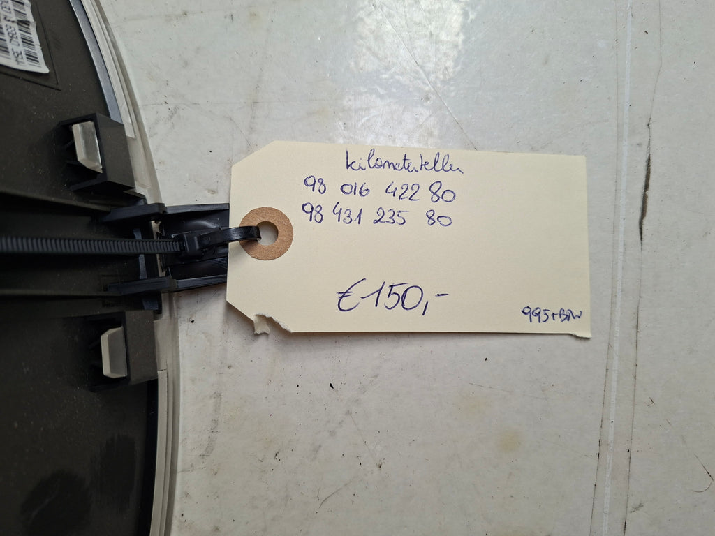 Originele kilometerteller van een Peugeot Partner B9 (OEM 98 016 422 80 / 98 431 235 80), bouwjaar 2018