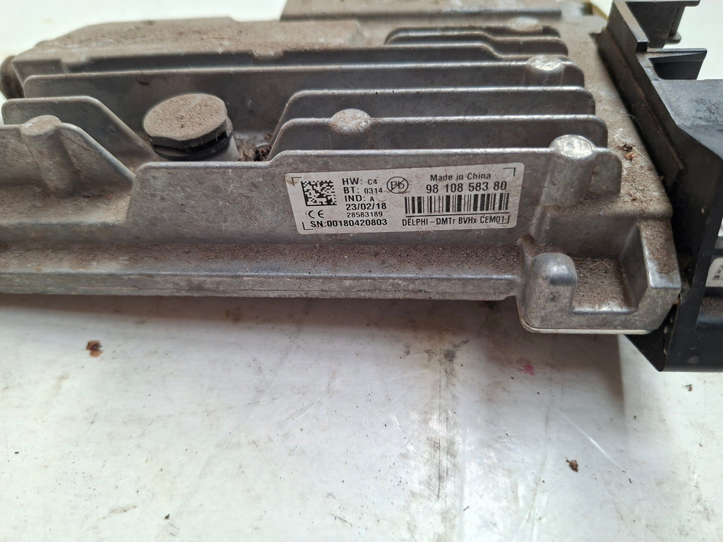Originele E-Booster module van een Peugeot Partner B9 (OEM 98 109 152 80 / 98 108 583 80), bouwjaar 2018