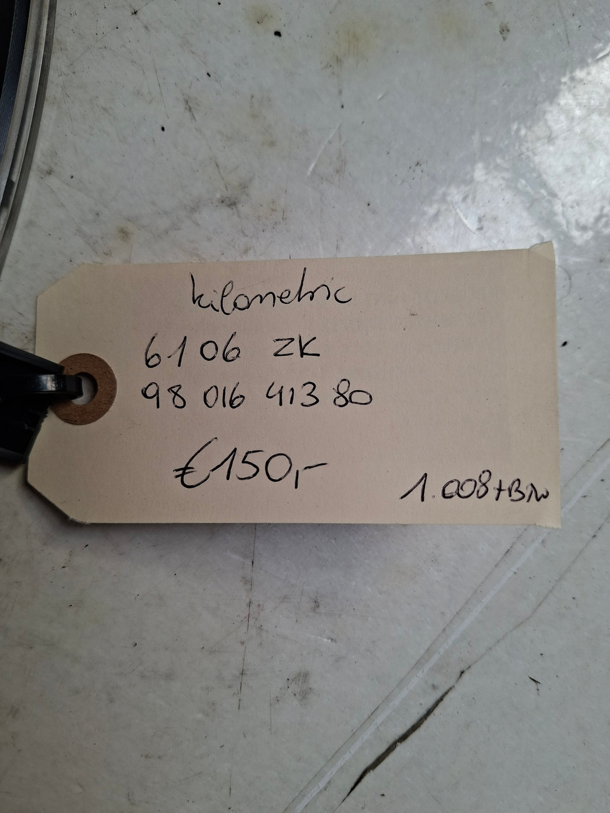 Originele kilometerteller van een Peugeot Partner B9 (OEM 6106 ZK / 98 016 413 80), bouwjaar 2008