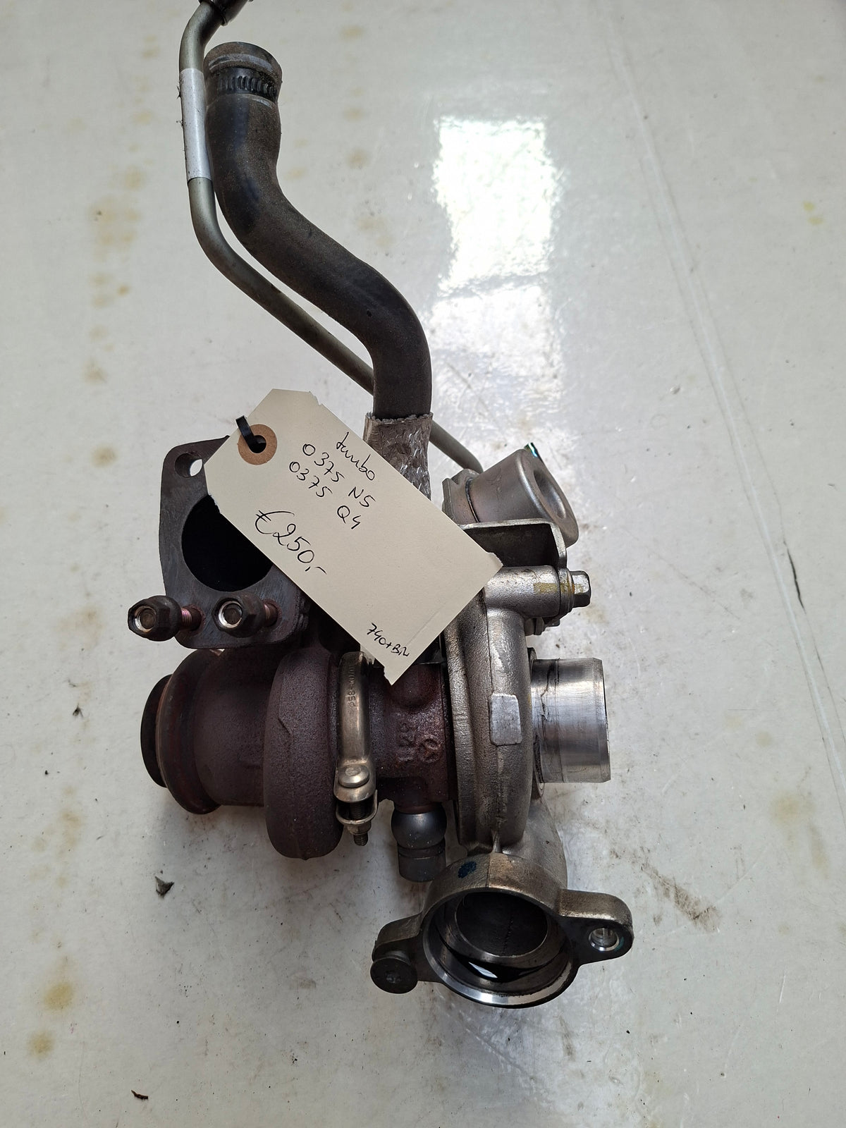 Originele turbo van een Peugeot Partner B9 (OEM 0375 N5 / 0375 Q4), bouwjaar 2008