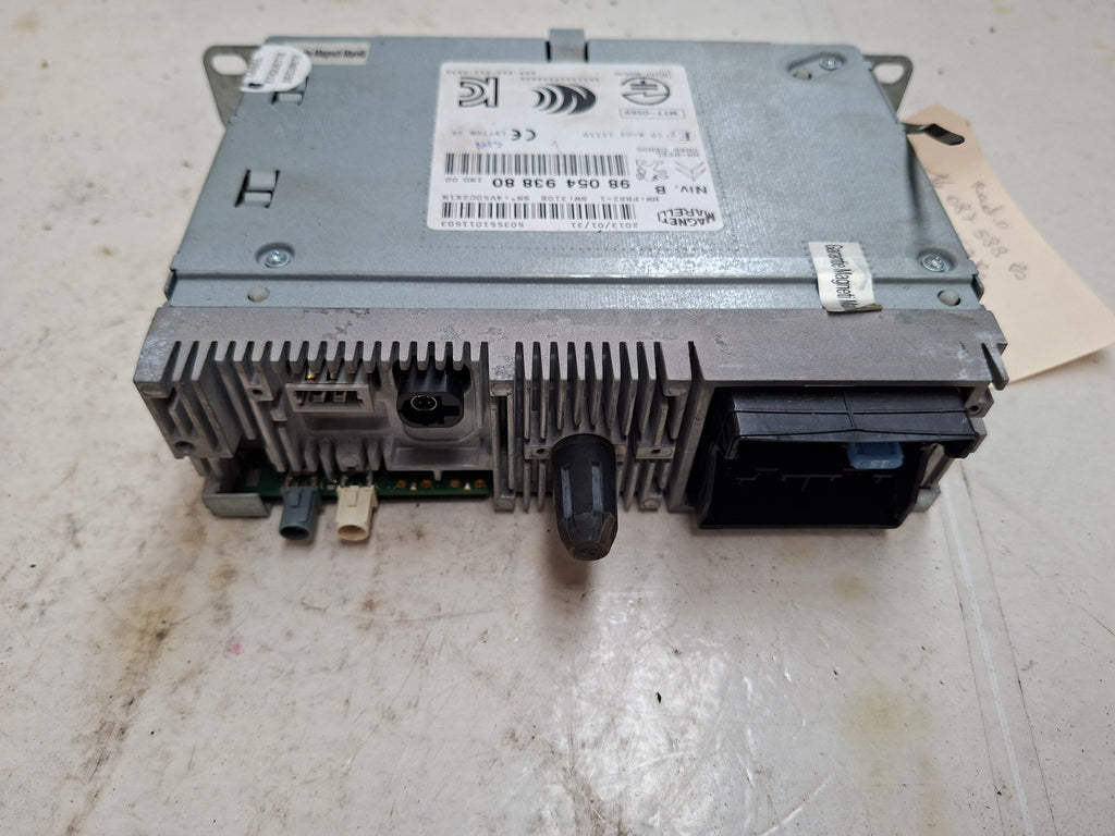 Originele radio van een Peugeot 208 (OEM 16 087 588 80 / 16 808 857 80), bouwjaar 2013