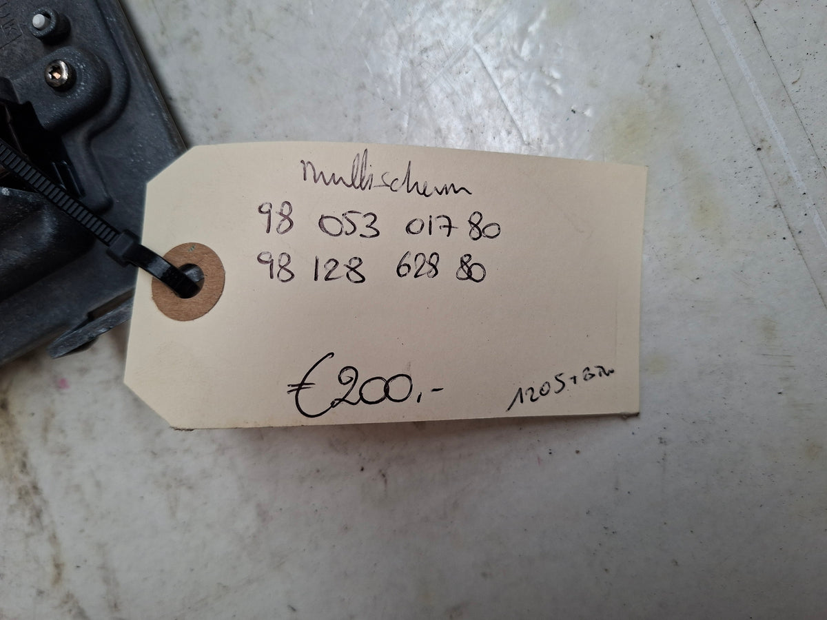 Origineel multischerm van een Peugeot 208 (OEM 98 053 017 80 / 98 128 628 80), bouwjaar 2013