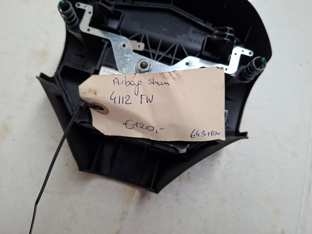 Originele stuurairbag van een Peugeot 206 (OEM 4112 FW), bouwjaar 2004
