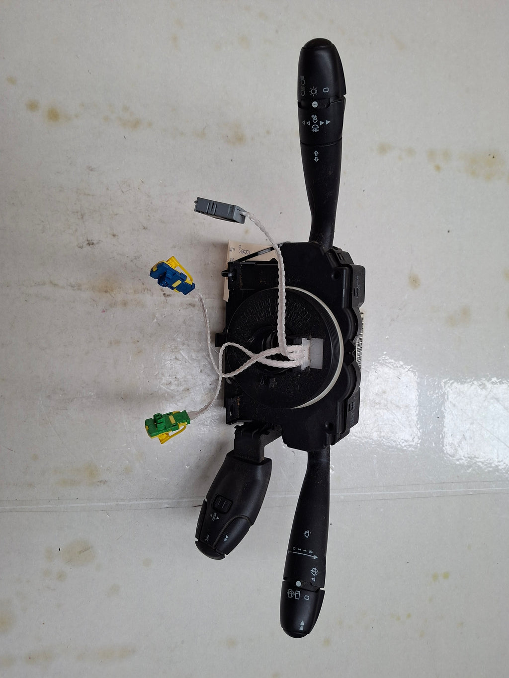 Originele COM2000 stuurkolomschakelaar van een Peugeot 206 (OEM 6239 AV / 6242 C3), bouwjaar 2004
