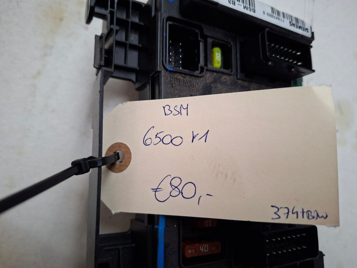 Originele BSM module van een Peugeot 206 (OEM 6500 Y1), bouwjaar 2004