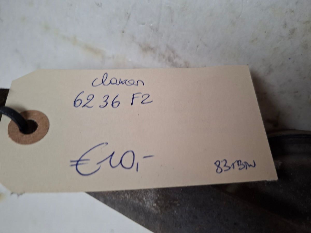 Originele claxon van een Peugeot 206 (OEM 6236 F2), bouwjaar 2004