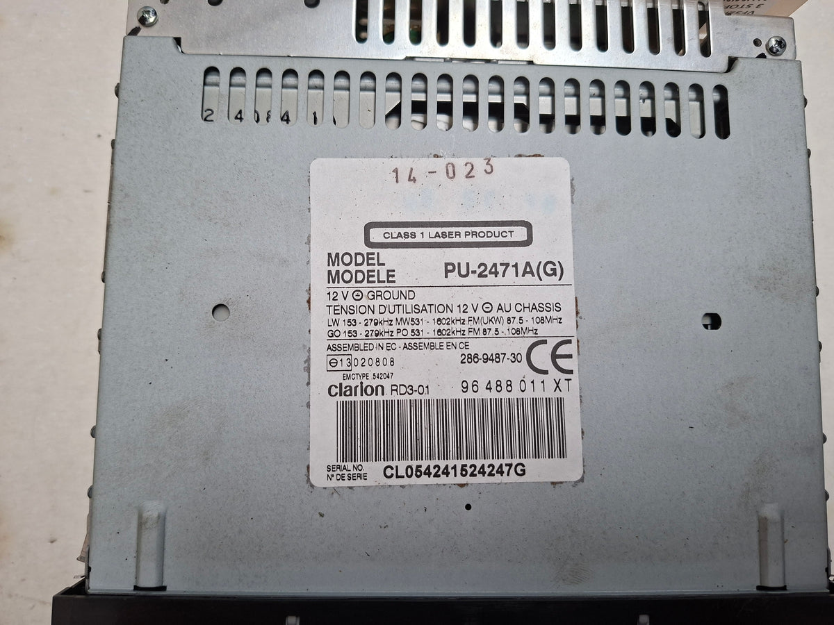 Originele radio van een Peugeot 206 (OEM 6564 RT), bouwjaar 2004