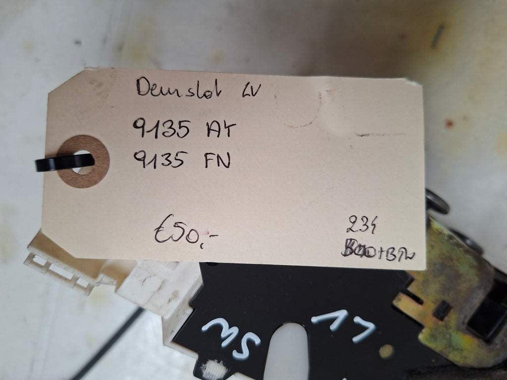 Origineel deurslot links voor van een Peugeot 407 (OEM 9135 AY / 9135 FN), bouwjaar 2006